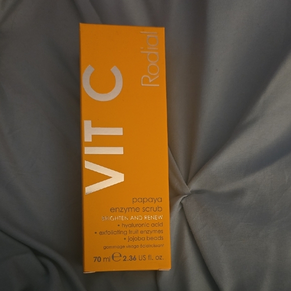 Rodial Other - Rodial Vit C Papaya Enzyme Scrub, 2.36 Oz, NEW